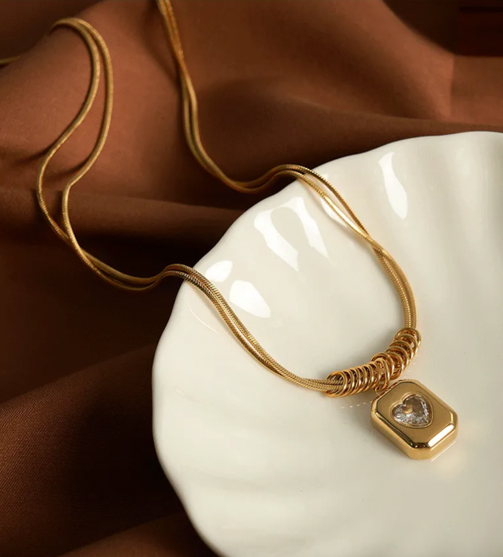 Marguerite Necklace
